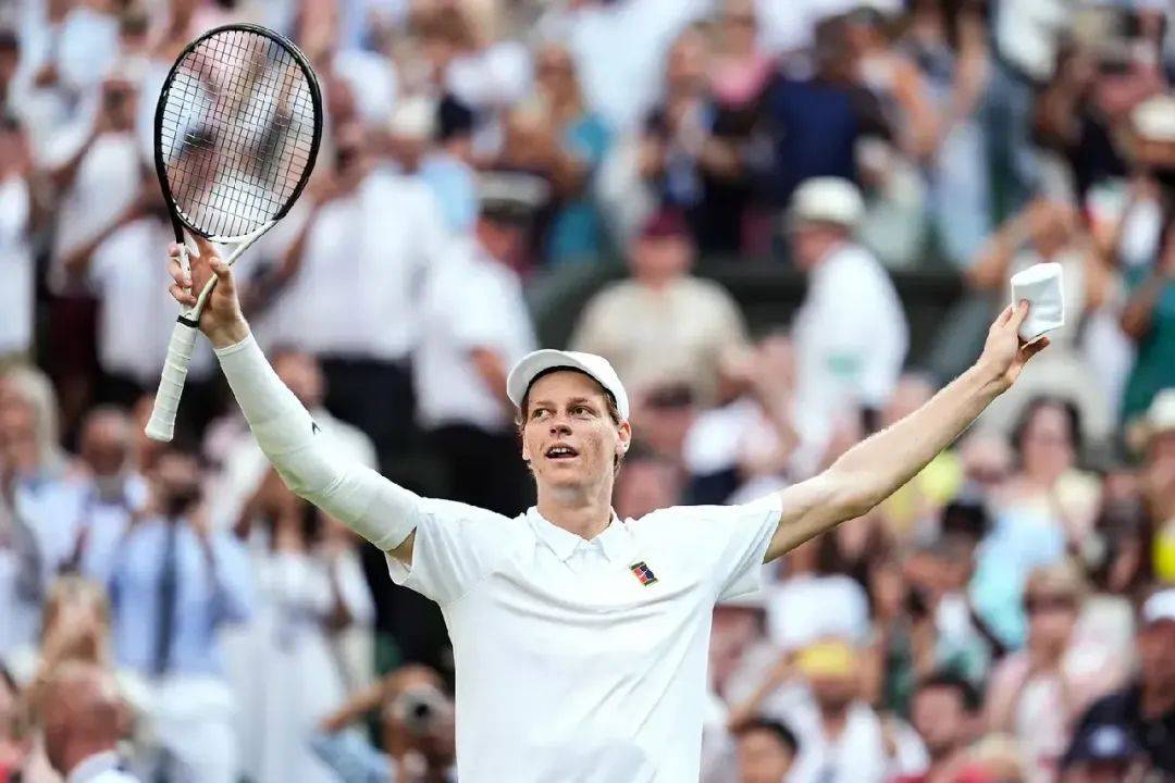 西班牙网球队轻取日本网球队,费德勒爆发神勇的简单介绍 西班牙网球队轻取日本网球队,费德勒爆发神勇的简单介绍