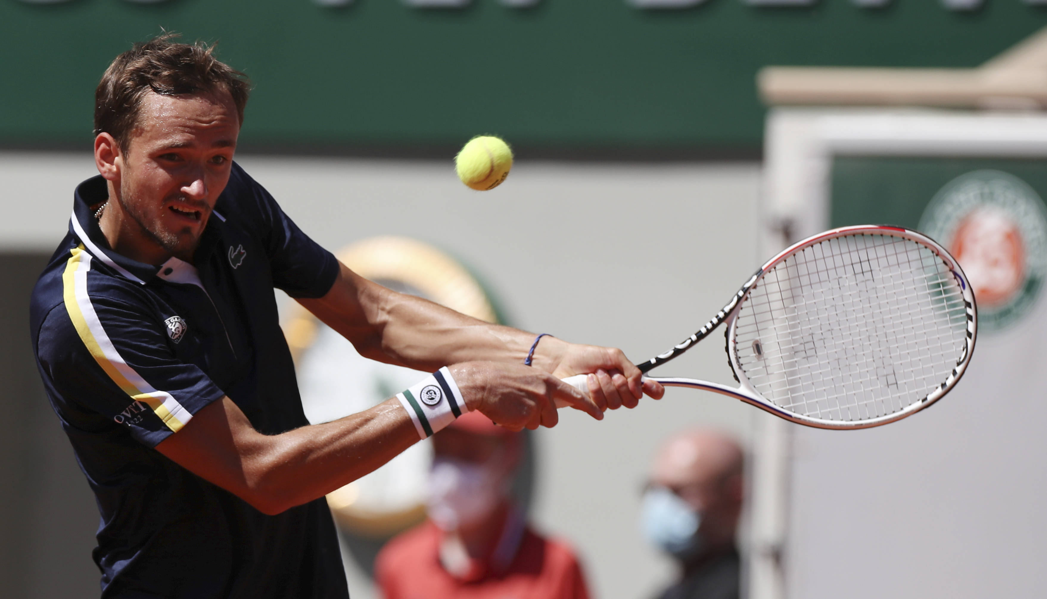 西班牙网球队强势英国网球队，梅德韦杰夫惊艳世界的简单介绍