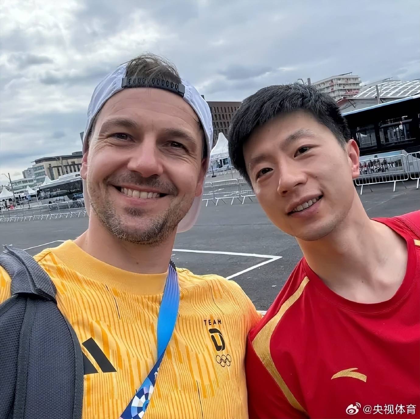 法国乒乓球队血洗日本乒乓球队，波尔制霸全场