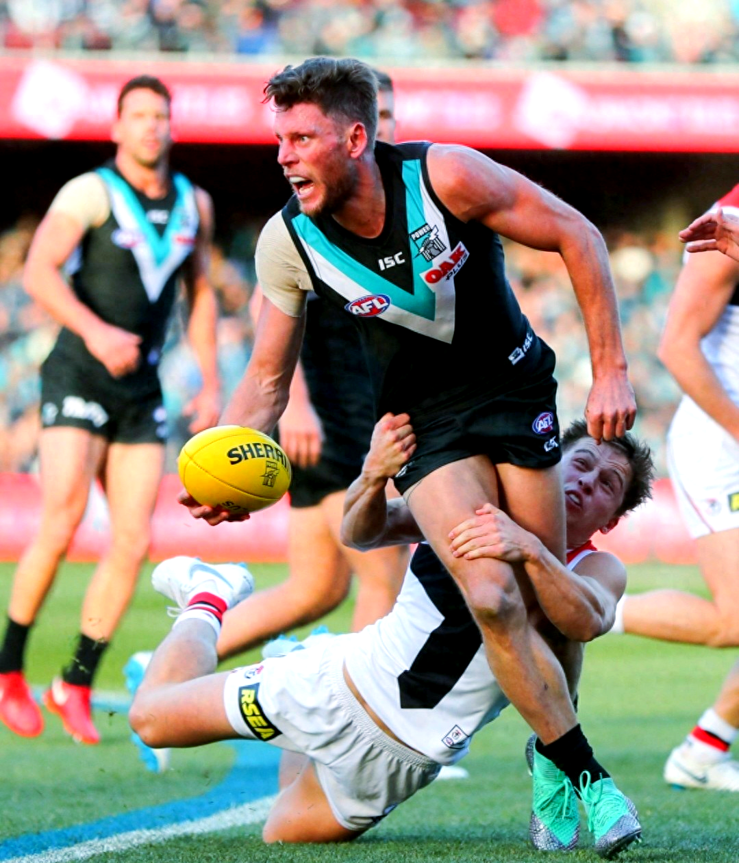 橄榄球总决赛即将打响，冠军归属成谜的简单介绍