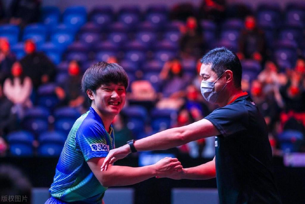 中国队横扫英格兰队,林高远扛起全队 中国队横扫英格兰队,林高远扛起全队