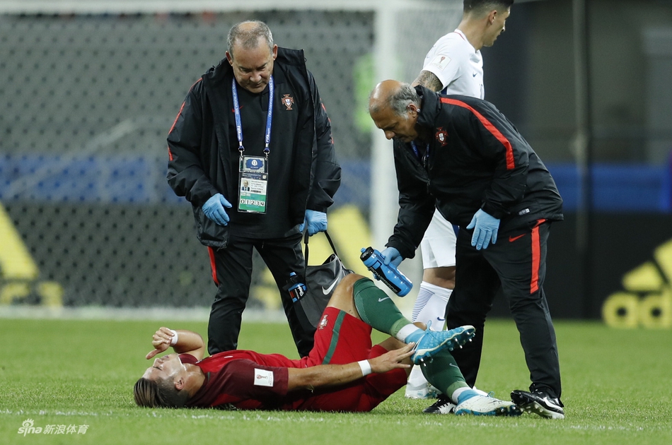 葡萄牙轻取智利，库尔图瓦扛起全队