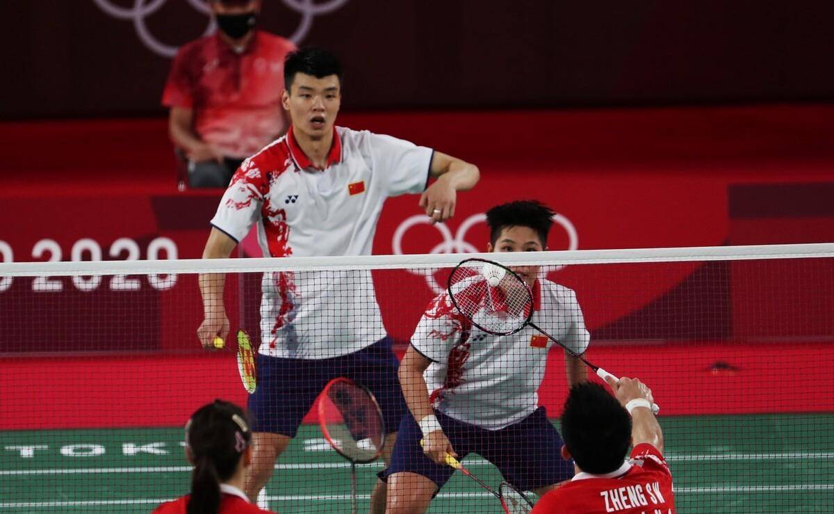 韩国队轻取马来西亚队，黄鸭组合扛起全队