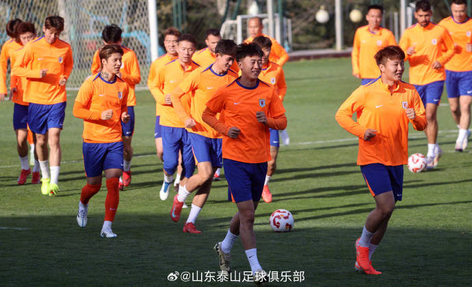 震撼！中超球队逆袭晋级，将与豪门对手对决