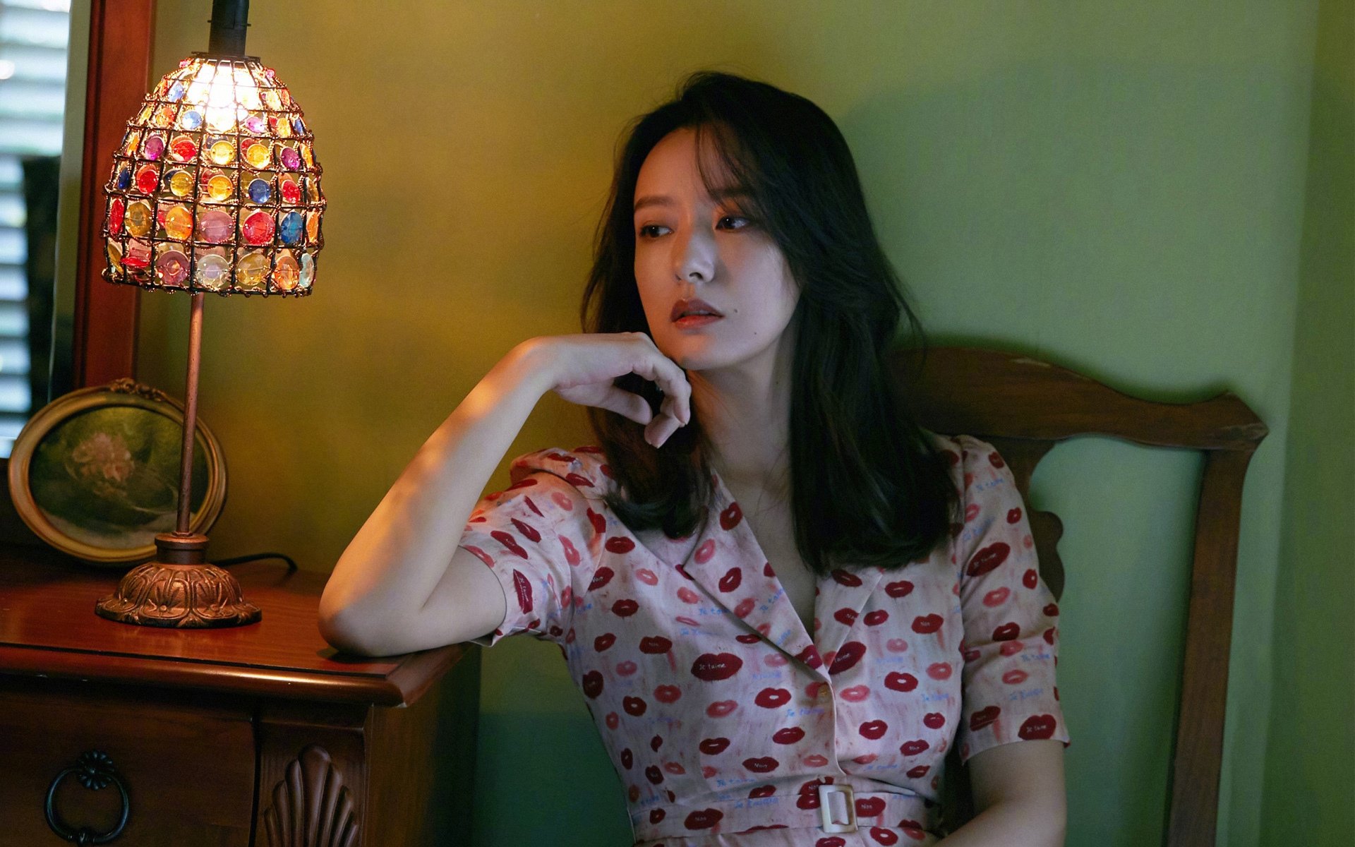 两种天才，西班牙用平庸完成碾压，阿尔瓦雷斯用疯狂刷新纪录