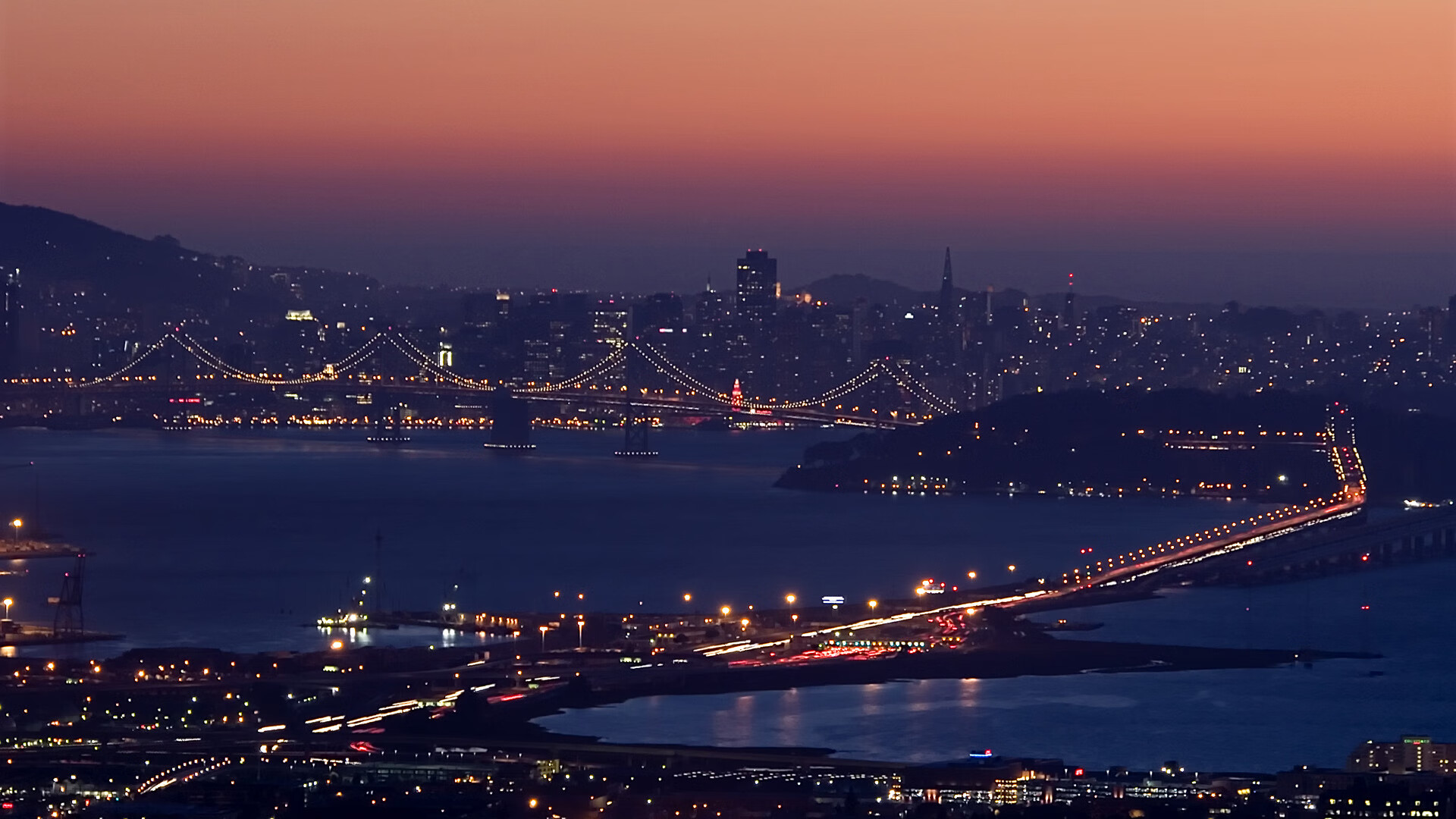 从东亚到亚平宁，当红黑军团终结韩国悬念，德里赫特用统治级防守书写意甲新篇章