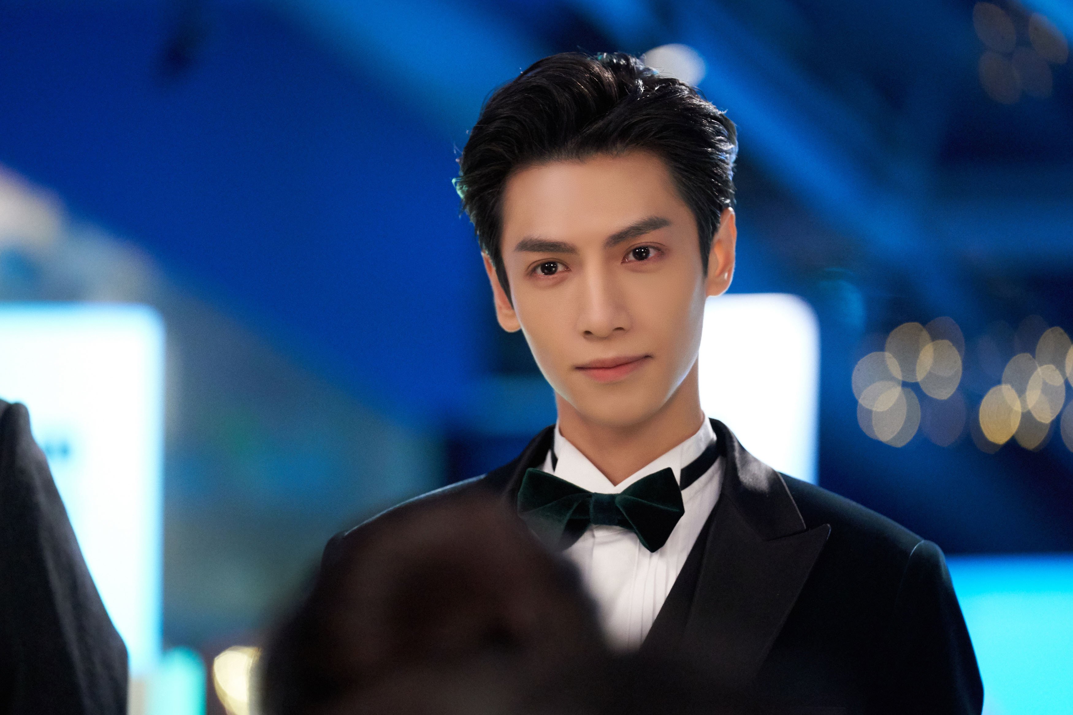 无声处听惊雷，当黄喜灿在嘘声与寂静中完成射门